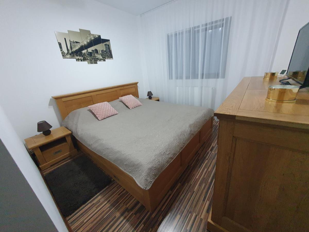 Apartament Exclusive Targu Ocna Bagian luar foto