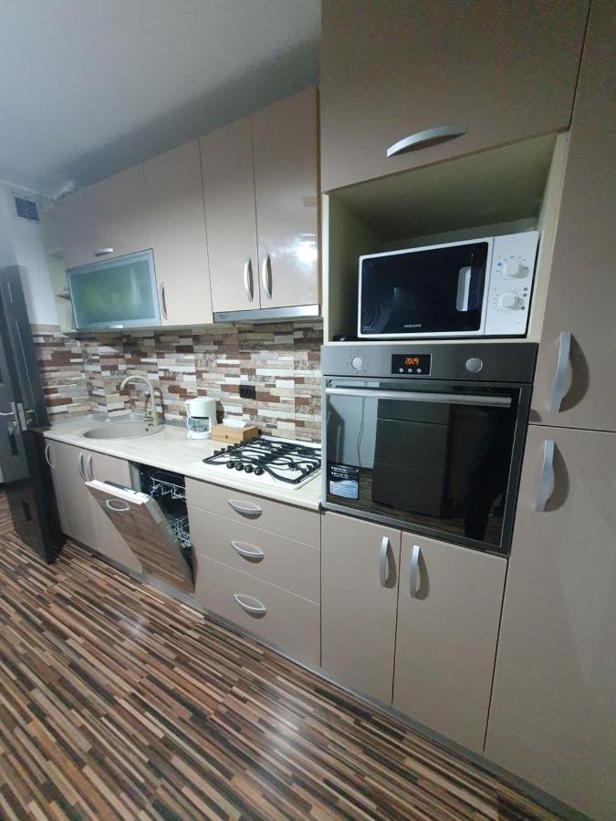 Apartament Exclusive Targu Ocna Bagian luar foto