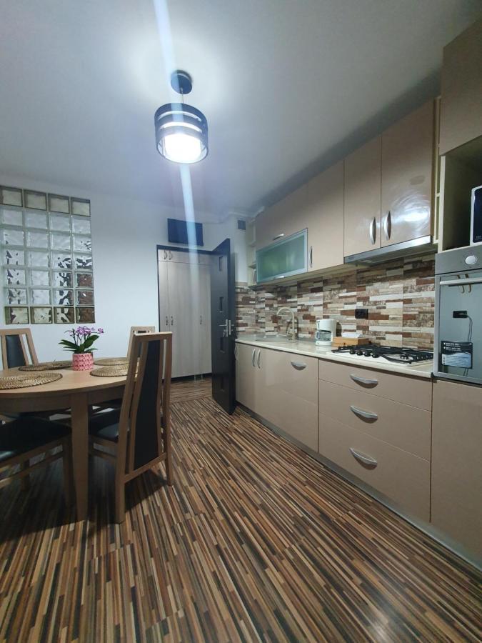 Apartament Exclusive Targu Ocna Bagian luar foto